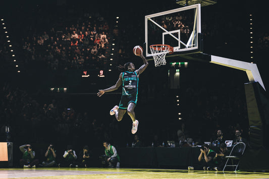 James Hawthorne Jr takes runner up spot at this years BBL dunk contest.