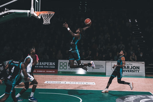 James Hawthorne enters the BBL dunk contest